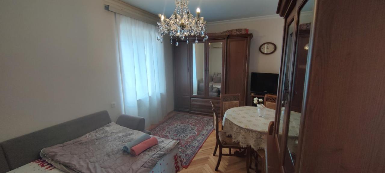 Budget One Room Apartment บากู ภายนอก รูปภาพ