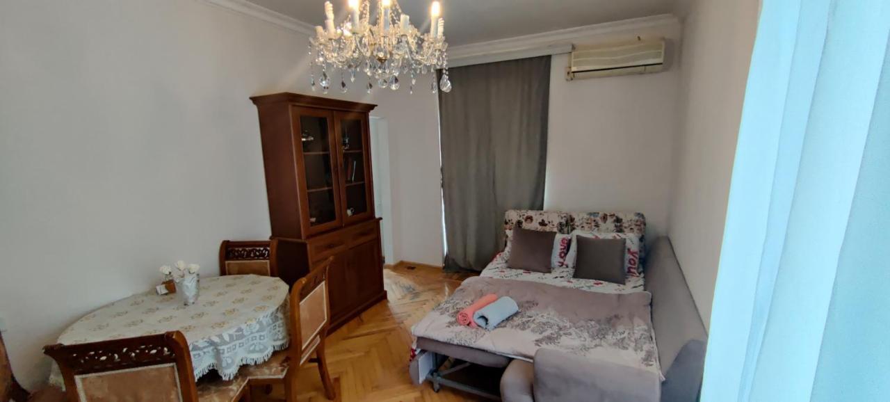 Budget One Room Apartment บากู ภายนอก รูปภาพ